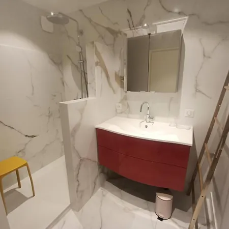 Du Temple - Coup De Coeur Pour Ce Beau Logement, Idealement Situe ! Mae-3114 *