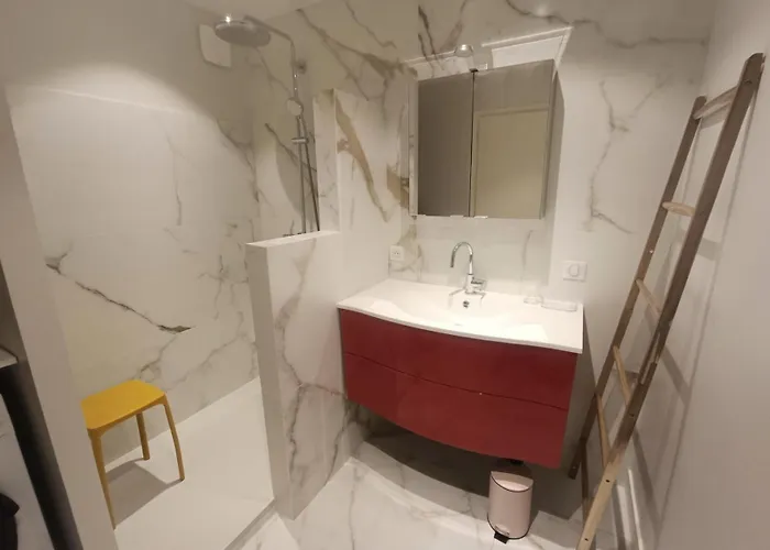 Du Temple - Coup De Coeur Pour Ce Beau Logement, Idealement Situe ! Mae-3114 *